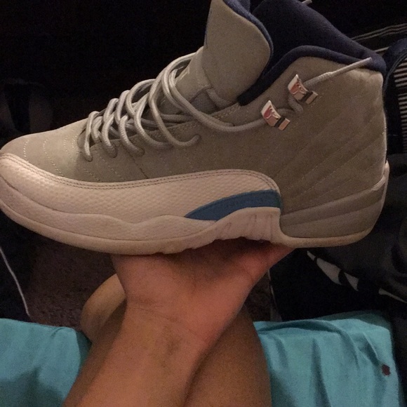 Shoes - Picture 2 of 3